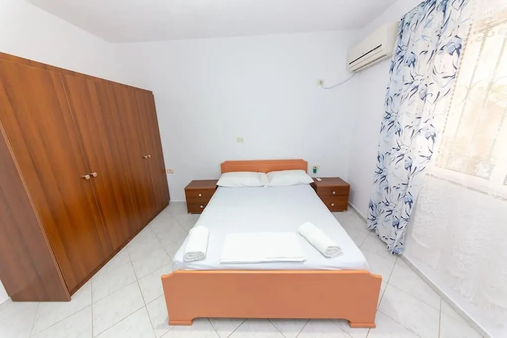 Διαμέρισμα Garden Villa Sarande Apt-2